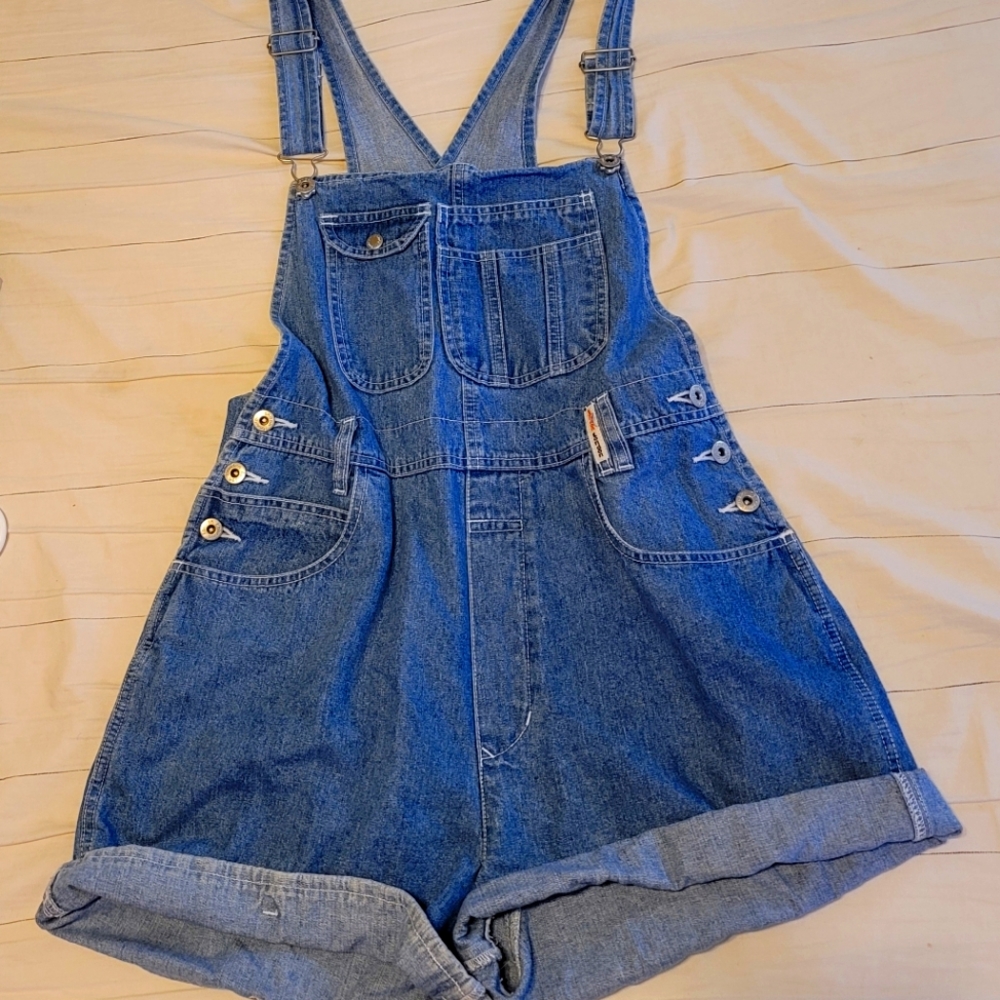 Vintage 90s Shorttails